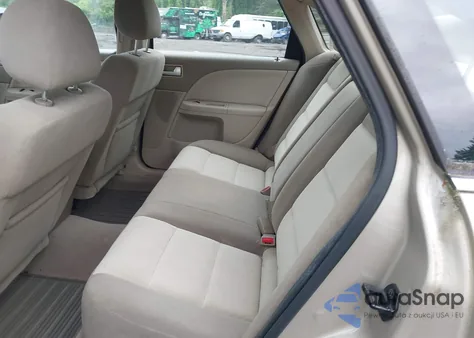 2005 Mercury Montego Luxury z USA, uszkodzony, nr VIN 1MEFM401X5G610905